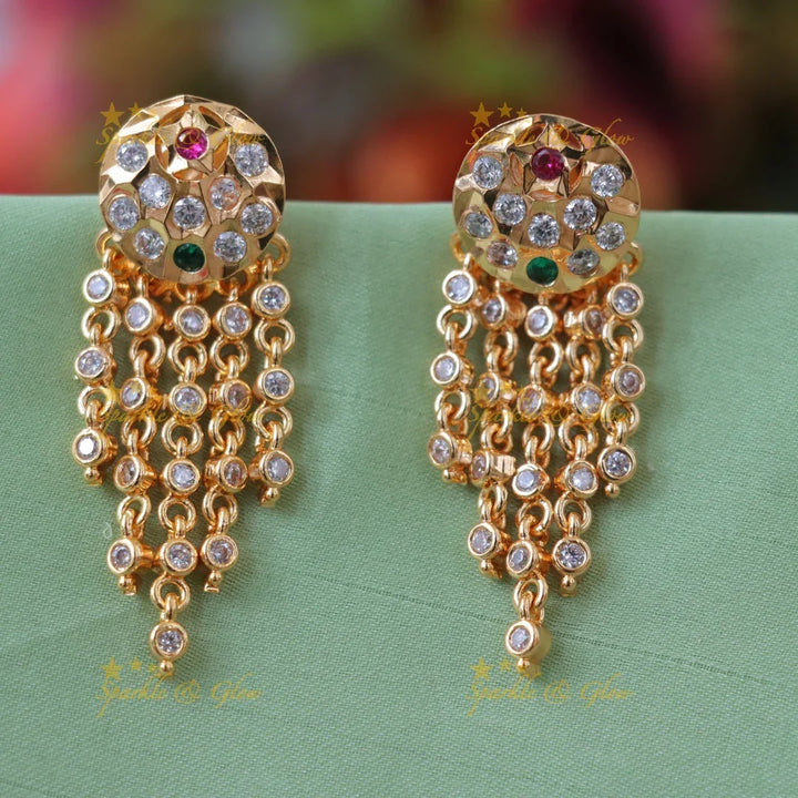 Dazzling Gold Star Earrings - Ideal for Festive Occasions