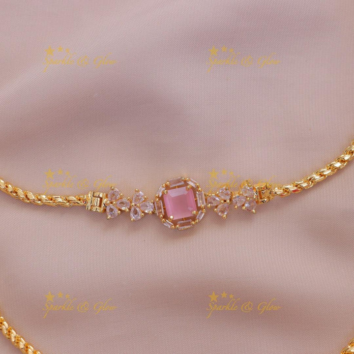 Exquisite Gold-Like Floral Stone Mop Chain Necklace