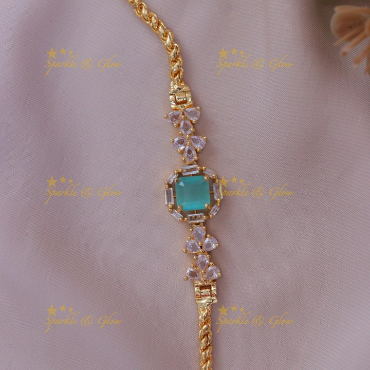 Exquisite Gold-Like Floral Stone Mop Chain Necklace