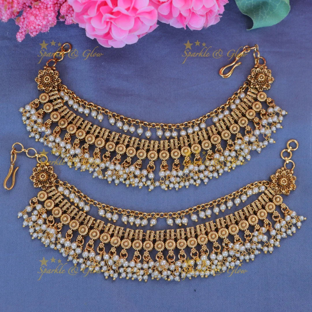 Exquisite Gold Floral Pearl Ear Chain for Elegance