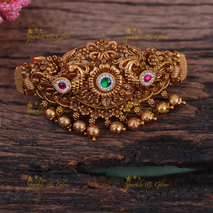 Exquisite Gold Floral Hair Clip - Perfect Bridal Elegance