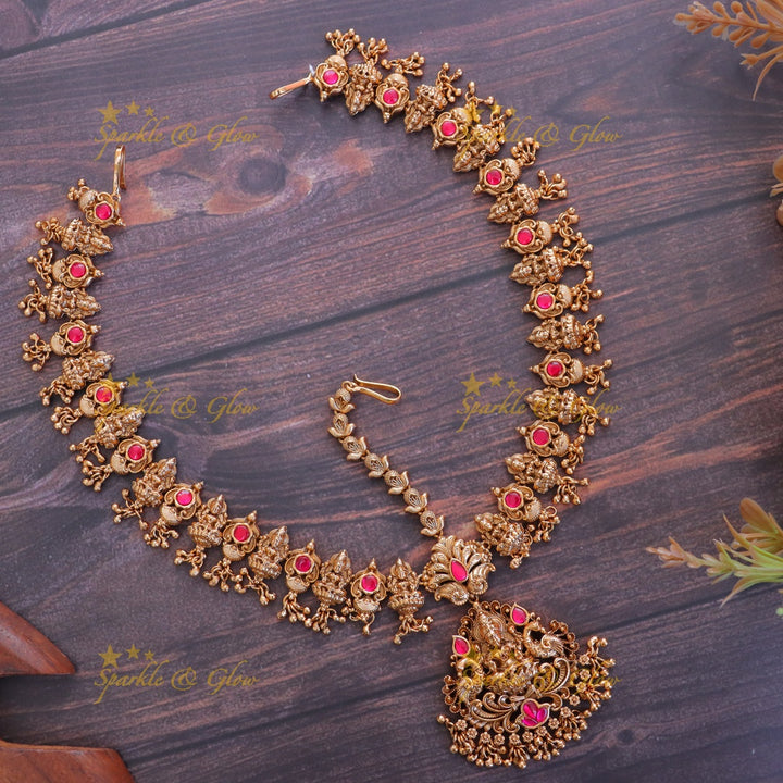 Radiant Kemp Lakshmi Maang Tikka for Celebrations