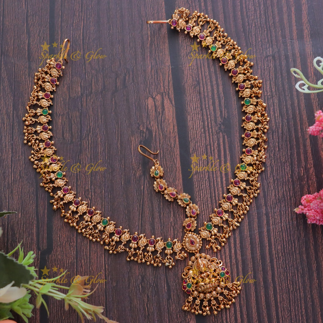 Exquisite Lakshmi Peacock Kemp Bridal Maang Tikka