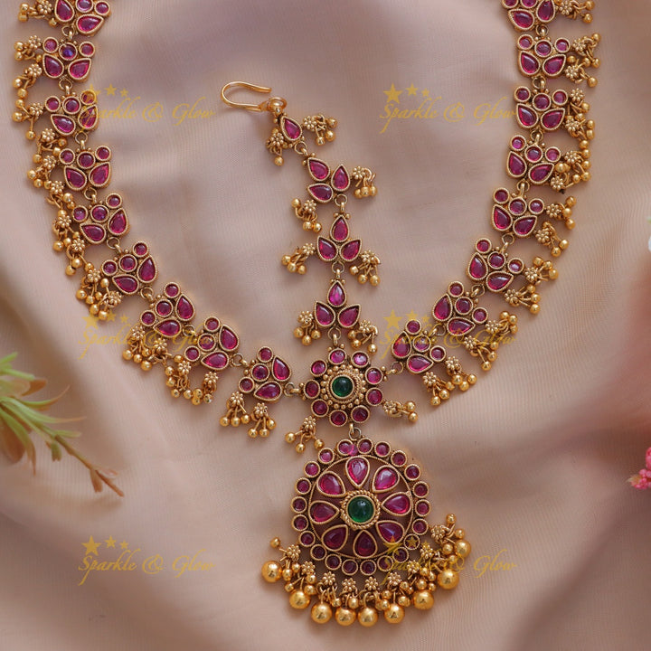 Exquisite Gold Kemp Maang Tikka for Festive Occasions