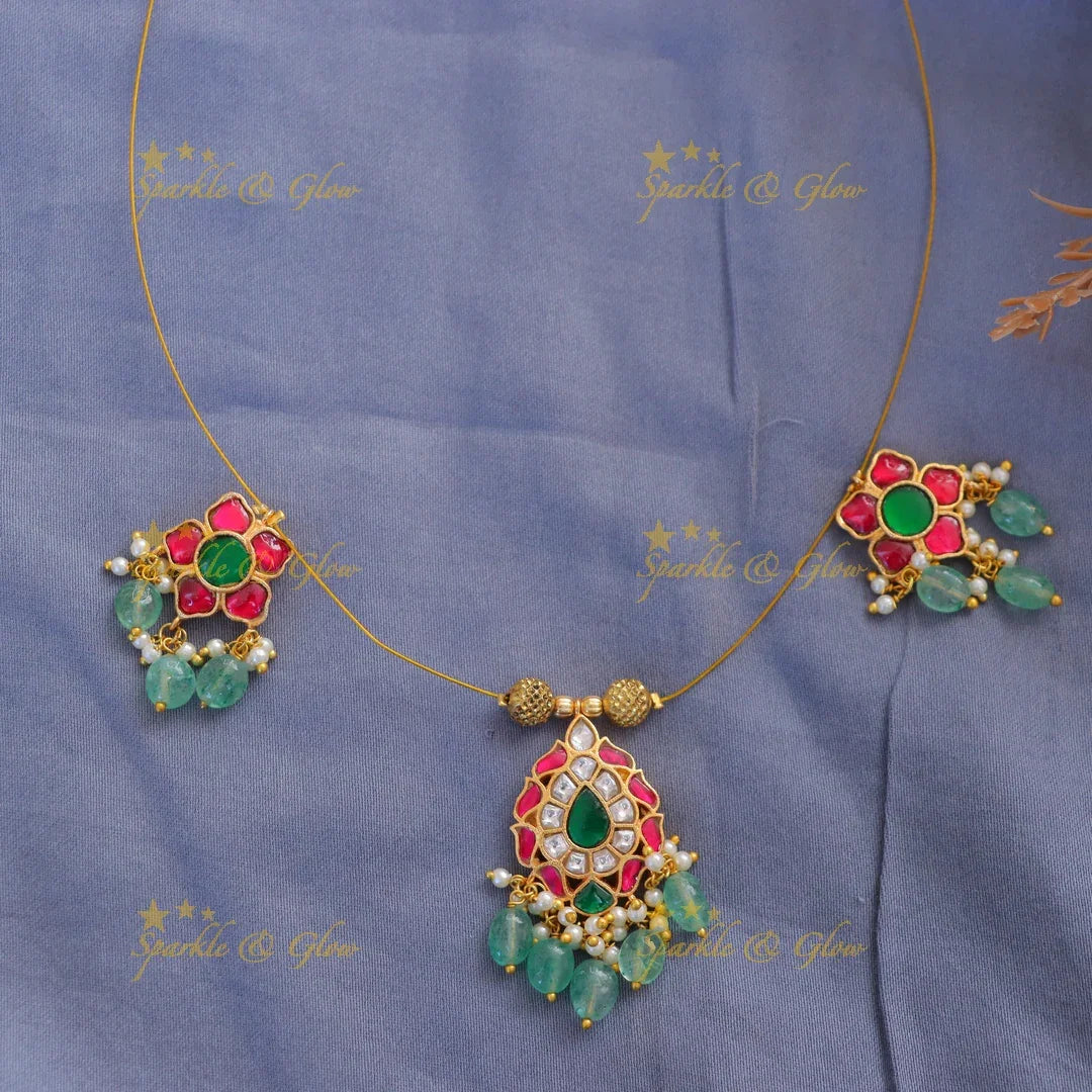 Premium Gold Floral Necklace - Perfect for Every Occasion