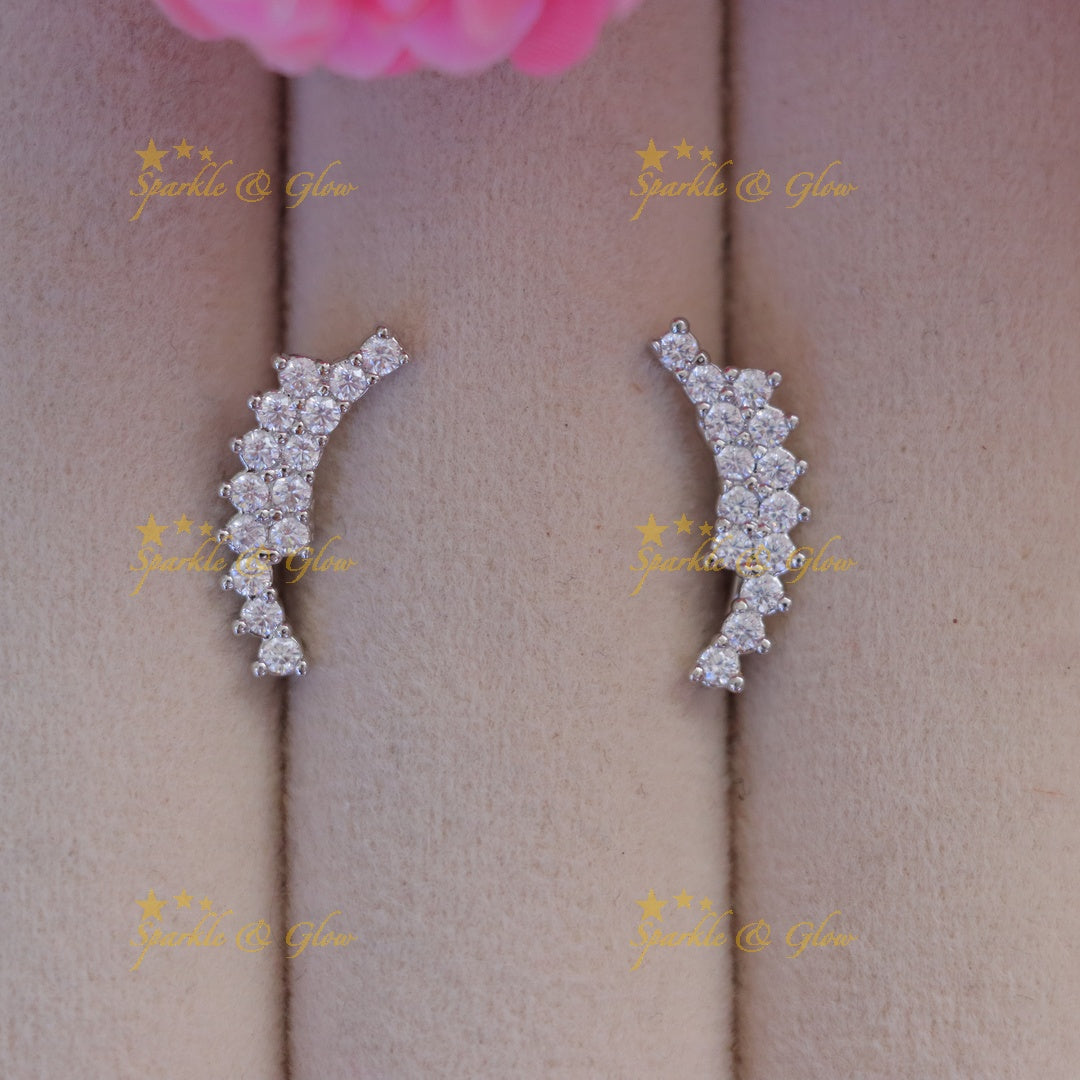 Elegant Gold-Toned Diamond Look Ear Cuff
