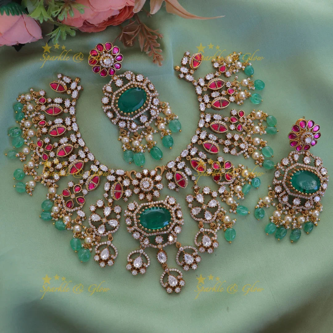 Exquisite Floral Short Necklace with Green Beads - Sparkle & Glow