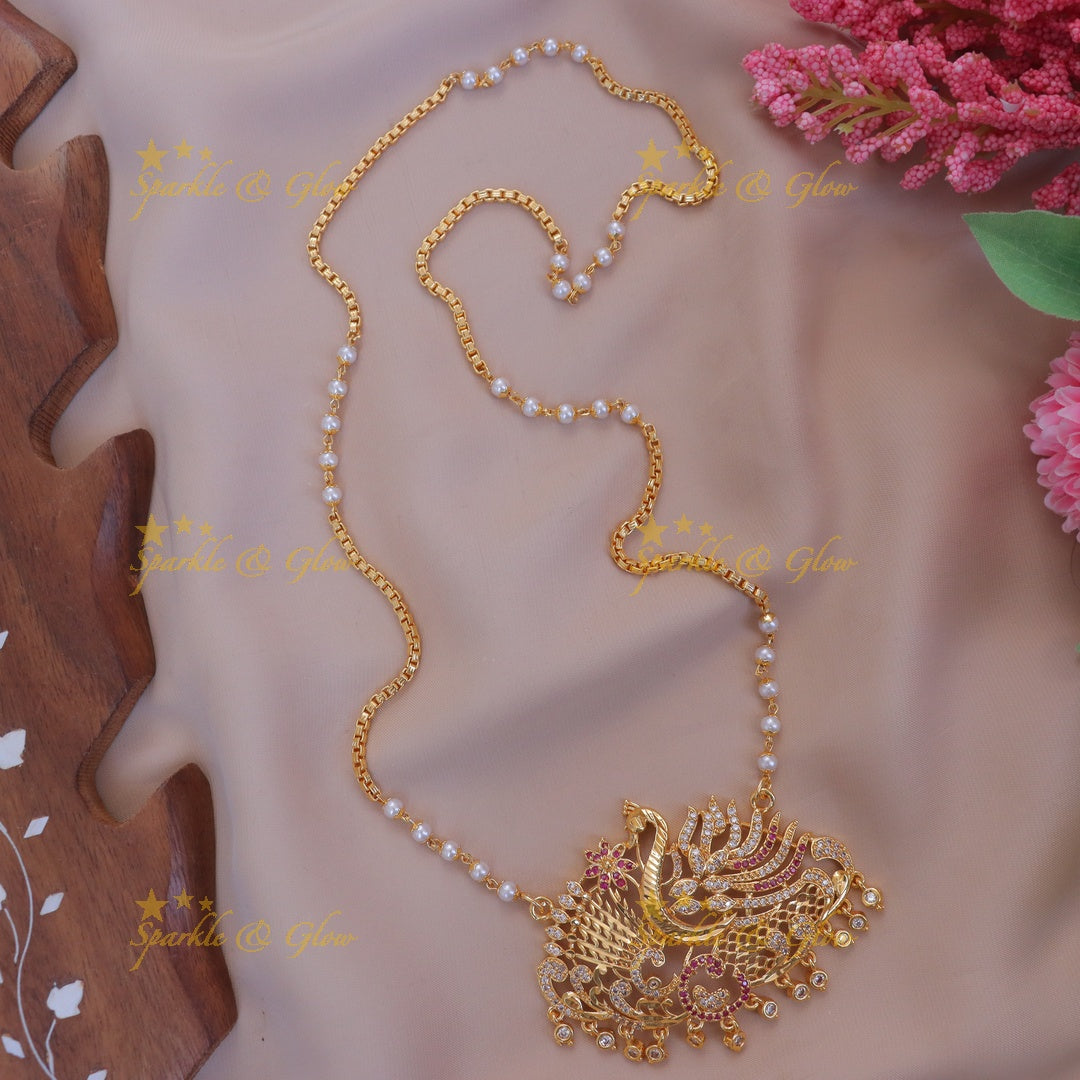 Exquisite Gold Peacock Necklace with Pearls