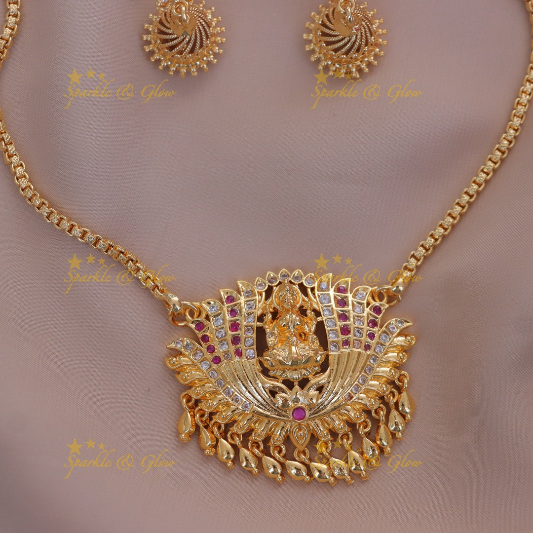 Exquisite Lotus Lakshmi Necklace - Festive Elegance