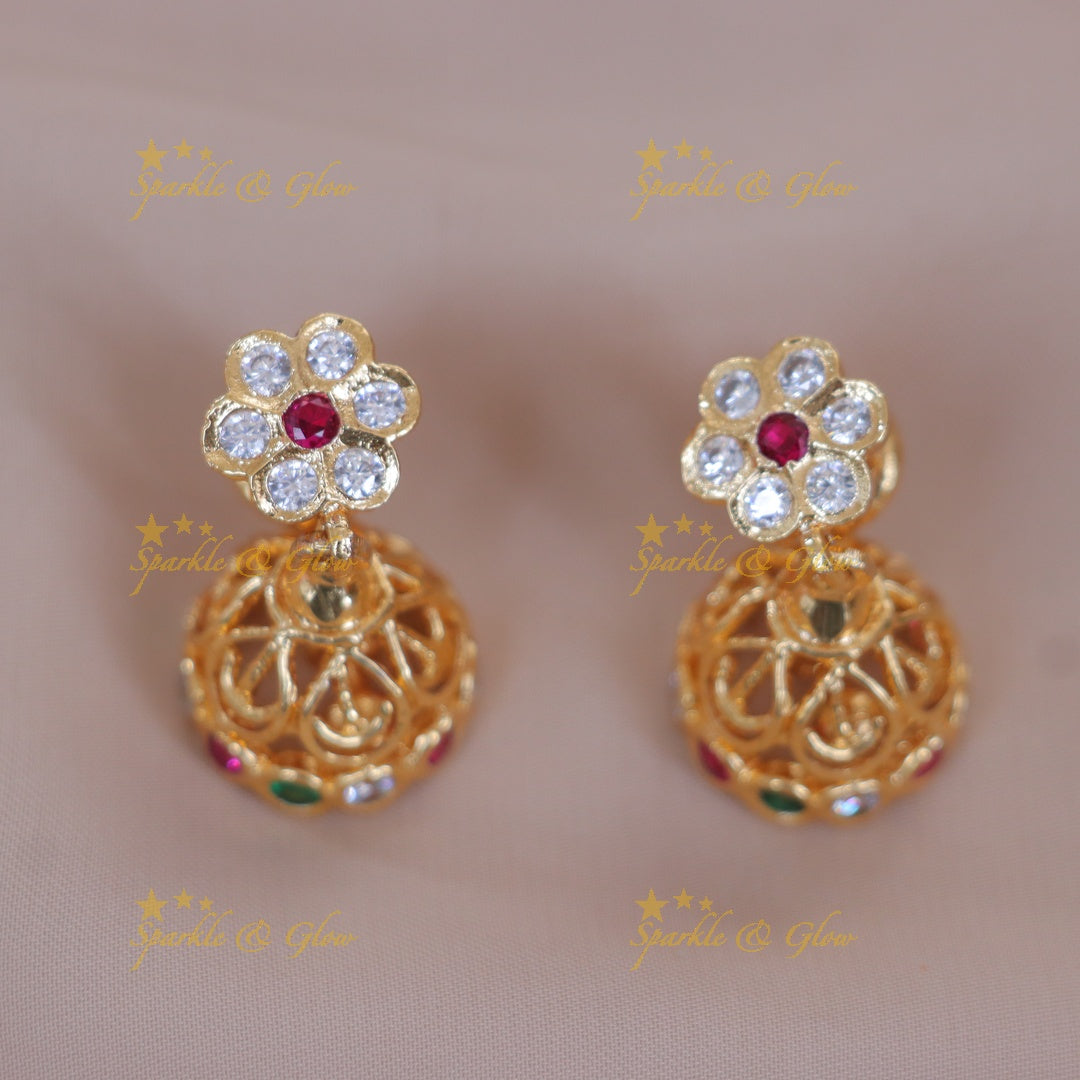 Elegant Gold Imitation Pendant Necklace for Occasions