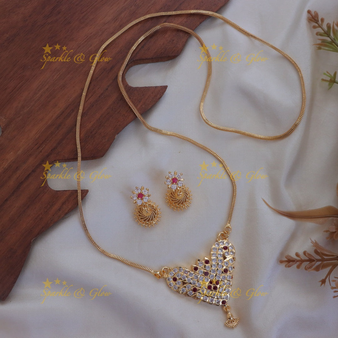 Exquisite Gold Necklace with Elegant Stone Pendant