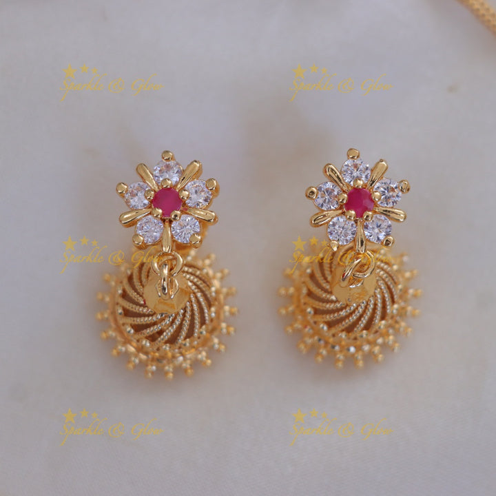 Exquisite Gold Necklace with Elegant Stone Pendant