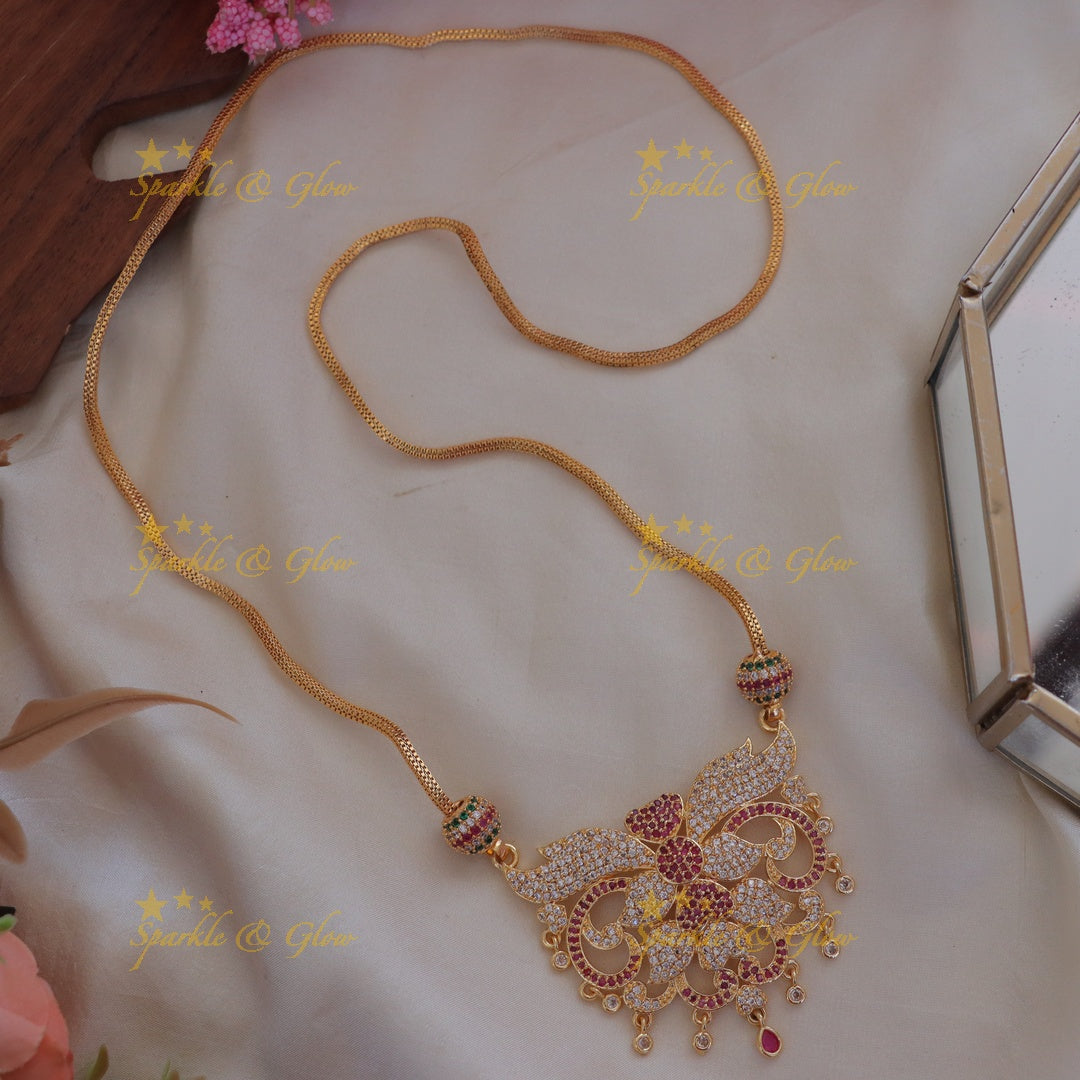 Graceful Gold Leaf Necklace for Festive Glamour