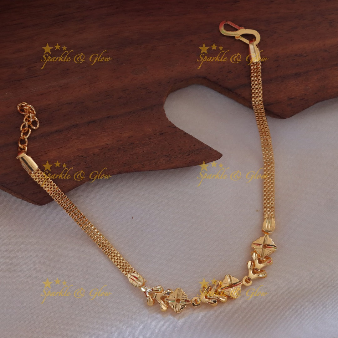 Elegant Leaf design Bracelet for Bridal Glamour