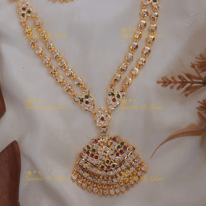 Elegant Gold Necklace Set with White Stones