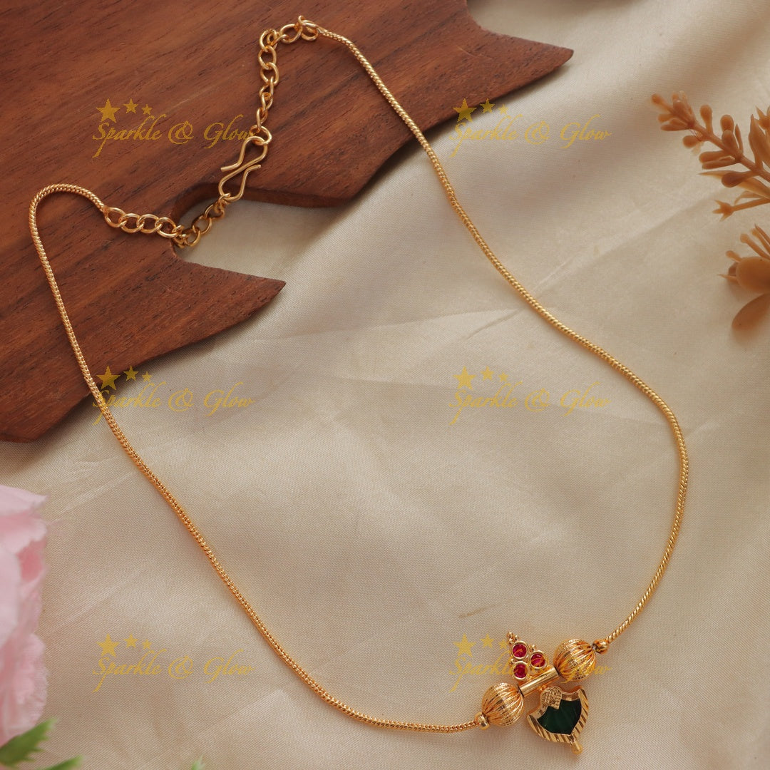 Exquisite Gold Leaf Pendant Necklace - New Arrival