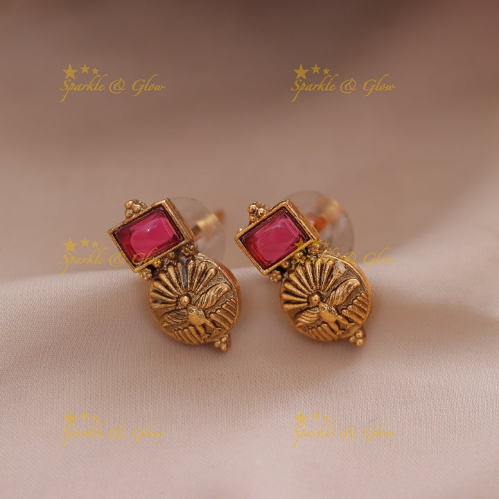 Exquisite Peacock Stone Pearl Necklace Set Online