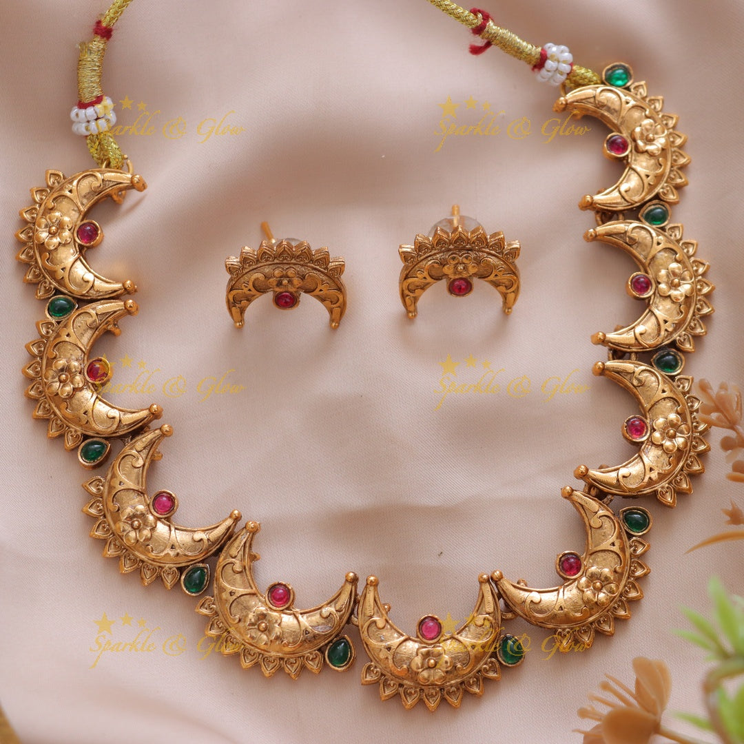 Radiant Half Moon Leaf Necklace Set for Weddings