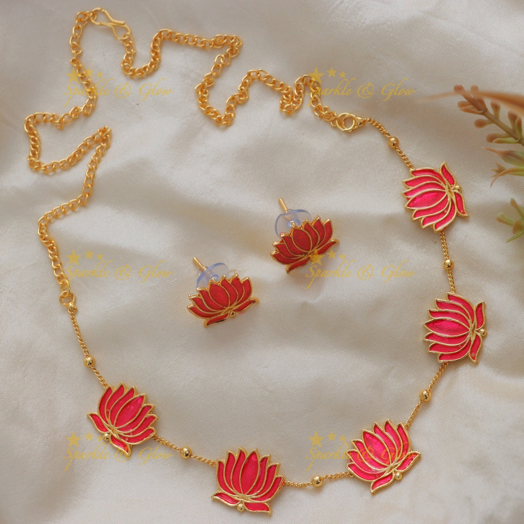 Exquisite Lotus Gold Necklace & Earring Set - Premium