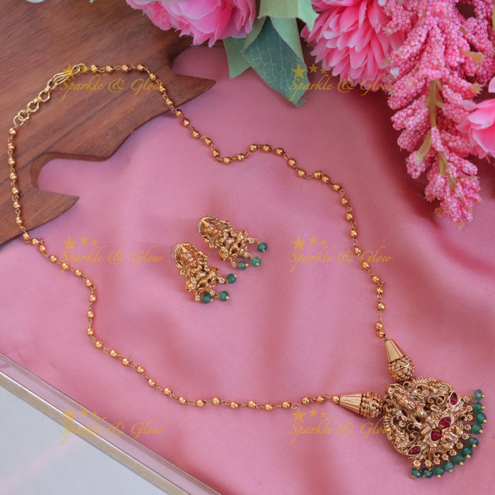 Exquisite Lakshmi Pendant for a Luxurious Look