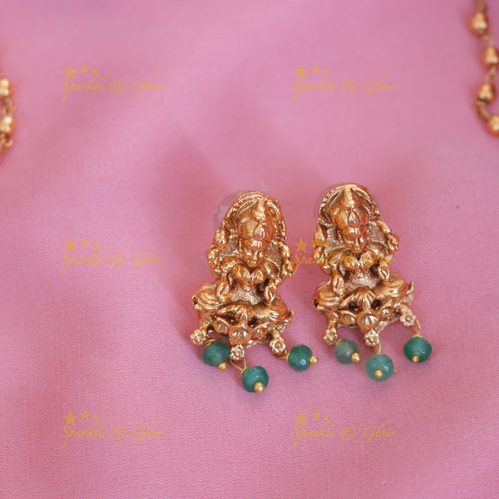 Exquisite Lakshmi Pendant for a Luxurious Look