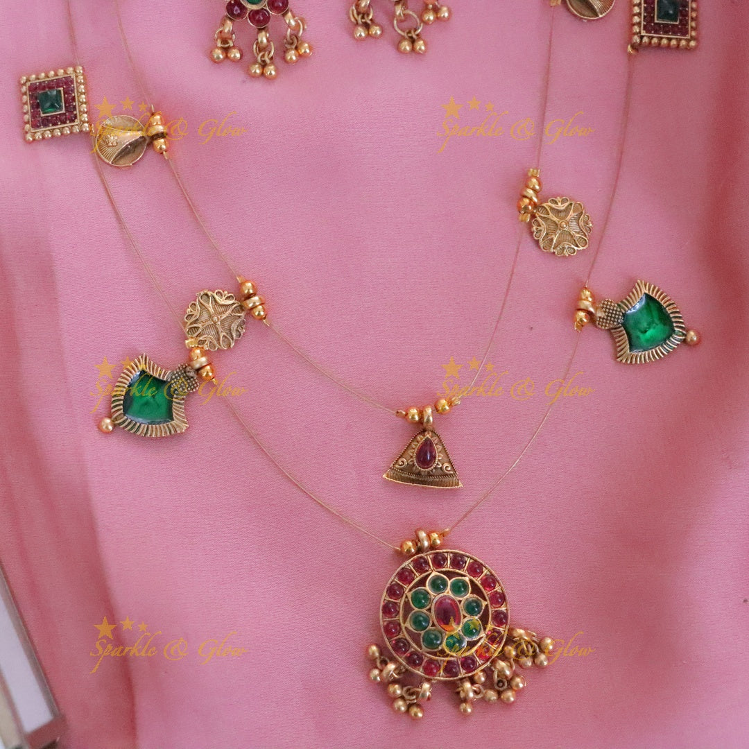 Exquisite Two-Layered Floral Pendant Necklace - New Arrival