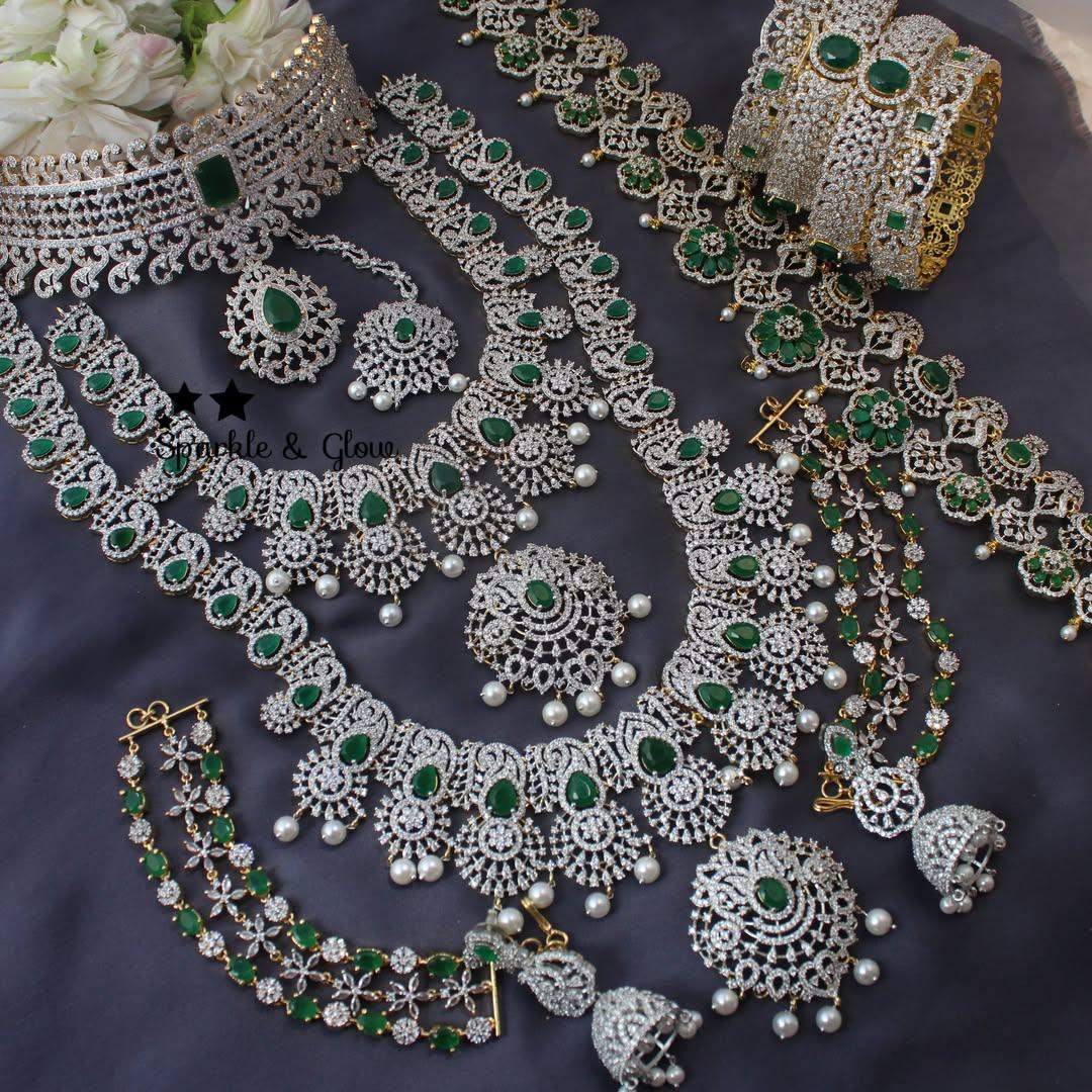 Graceful Mango Floral AD Bridal Set with Emeralds