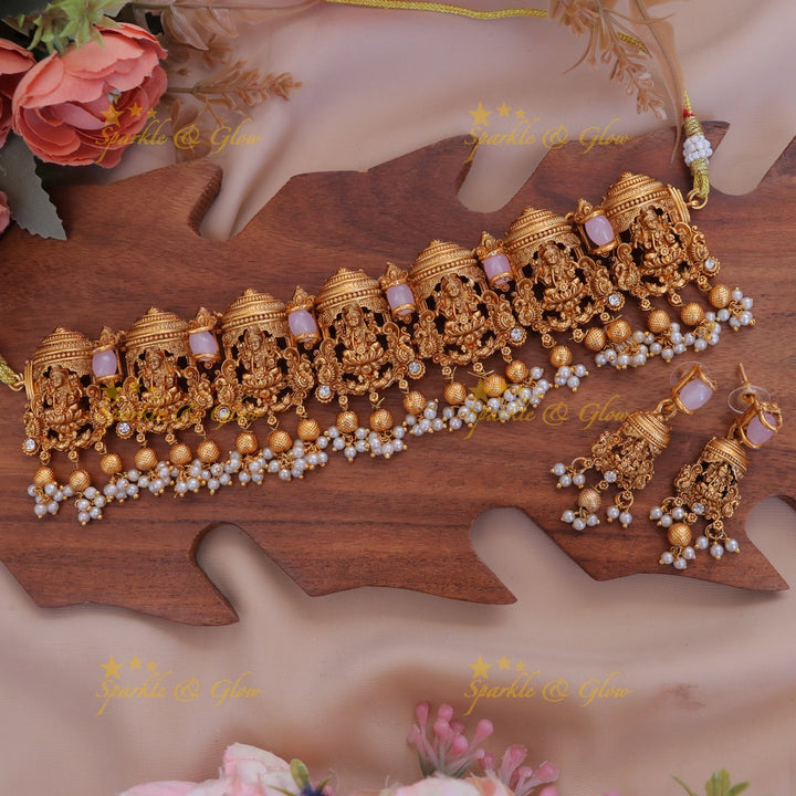 Exquisite Lakshmi Pearl Necklace – Sparkle & Glow
