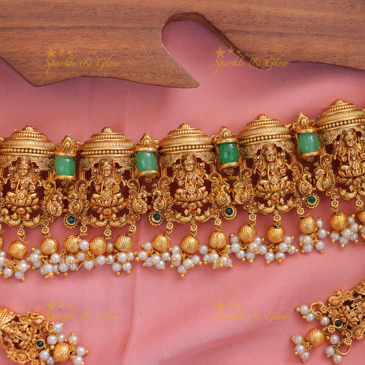 Exquisite Lakshmi Pearl Necklace – Sparkle & Glow