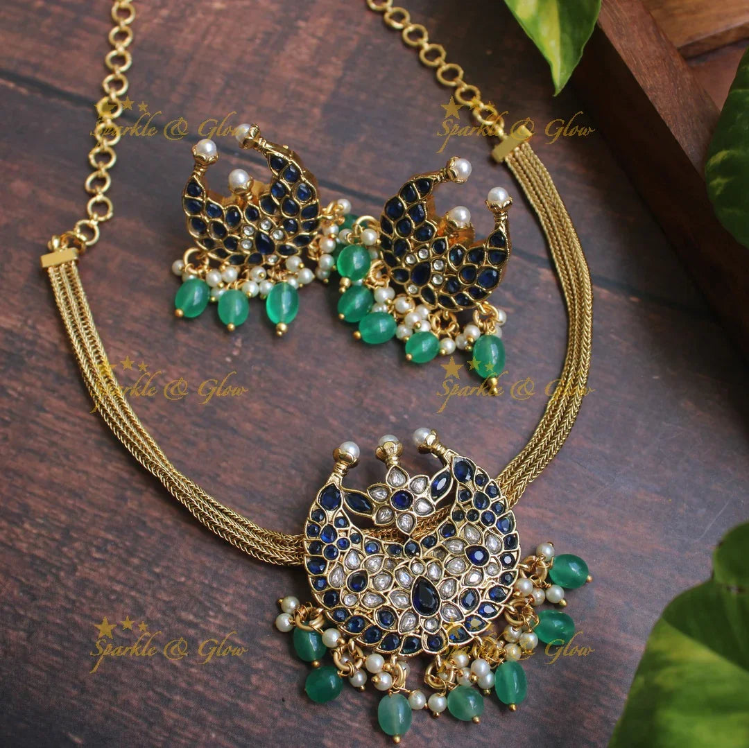 Gold alike moon choker with kemp stones - Blue white - Sparkle and Glow
