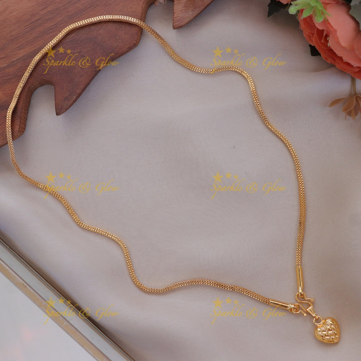 Elegant Gold Heart Pendant Necklace – New Arrival