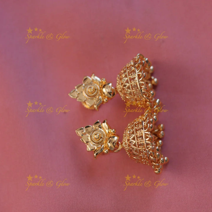 Exquisite Gold Floral Coin Necklace for Weddings