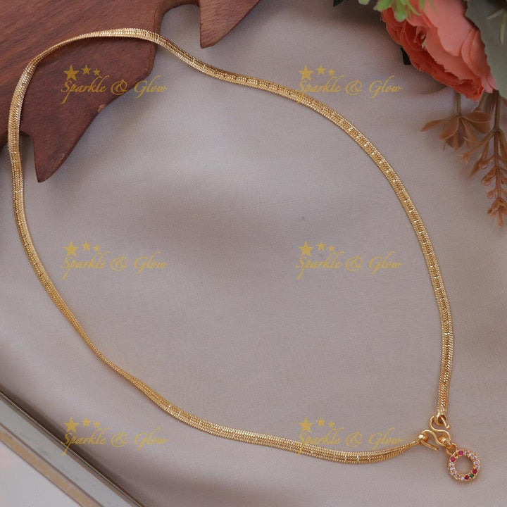 Elegant Short Gold Necklace - Timeless Style & Elegance