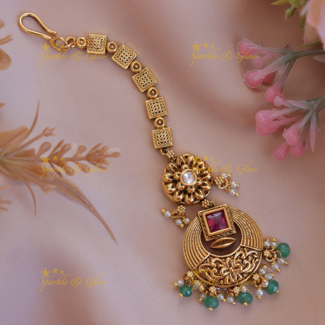 Exquisite Floral Round Stone Gold Maang Tikka for Weddings