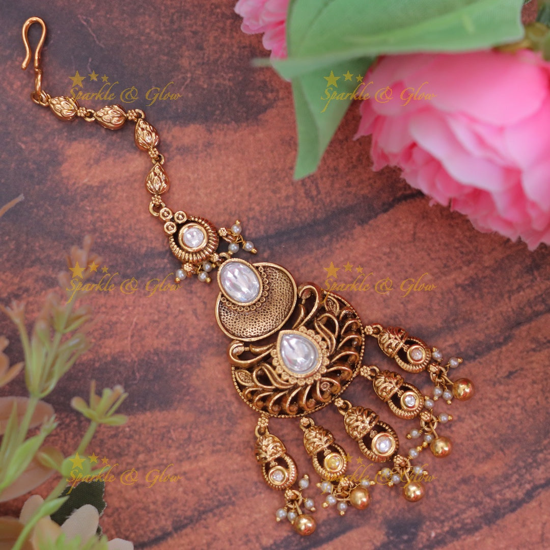 Exquisite Gold Oval Stone Maang Tikka for Weddings