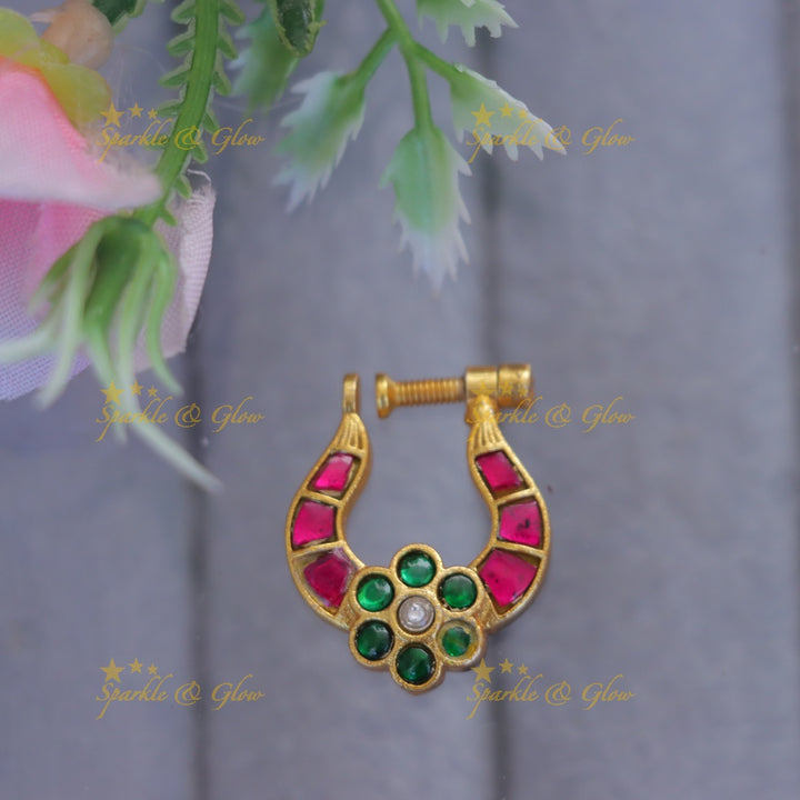 Exquisite Gold Floral Nose Pin for Festive Celebrations