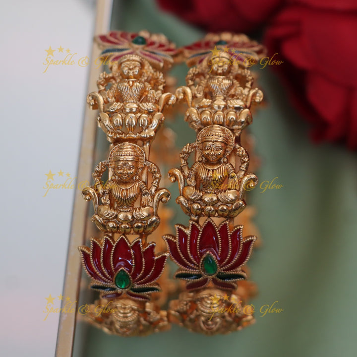 Exquisite Lakshmi Lotus Bangle - Premium Imitation Jewelry