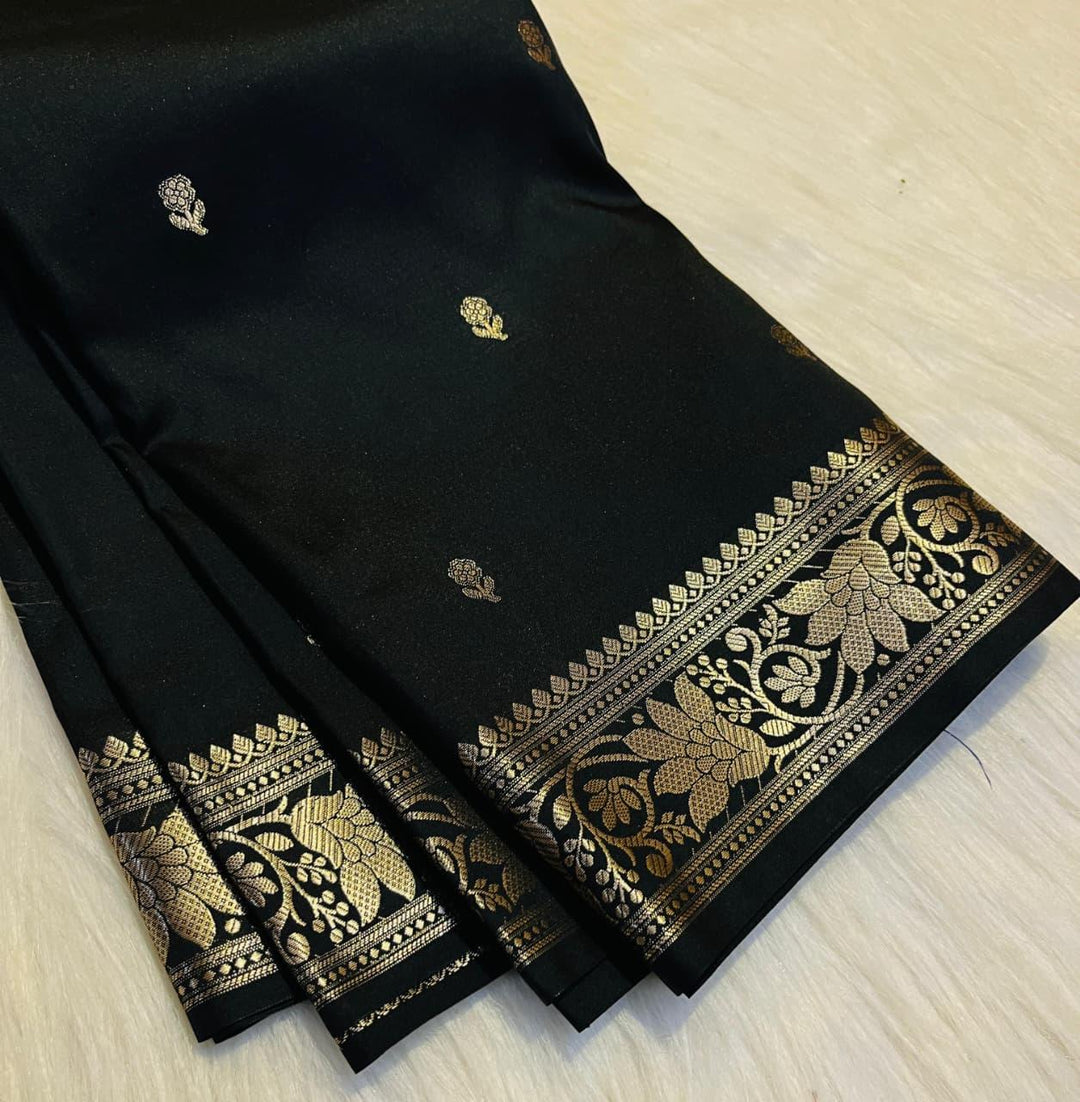 Exquisite Banarasi Katan Saree for Luxurious Weddings