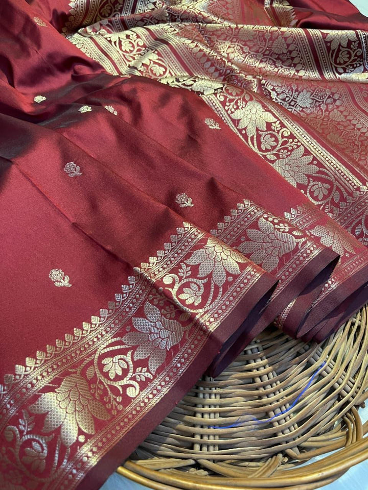 Exquisite Banarasi Katan Saree for Luxurious Weddings