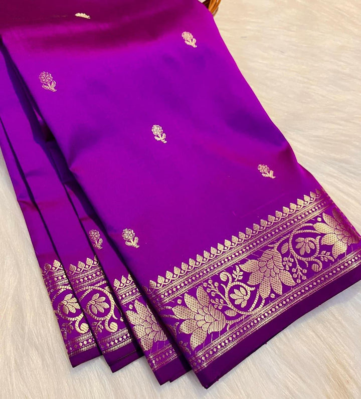 Exquisite Banarasi Katan Saree for Luxurious Weddings