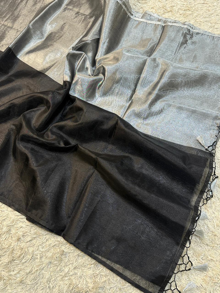 Elegant Banarasi Saree with Unique Tassel Design