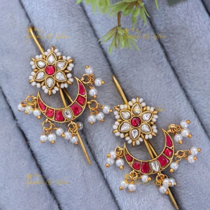 Mesmerizing Emerald Ear Cuffs for Elegant Occasions