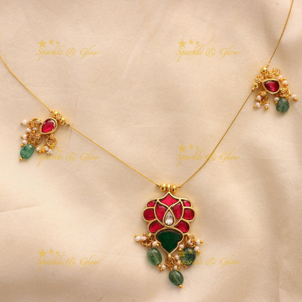 Gold-Inspired Necklace for Grand Celebrations