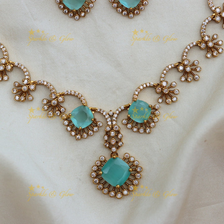 Exquisite Gold alike Necklace for Festive Elegance