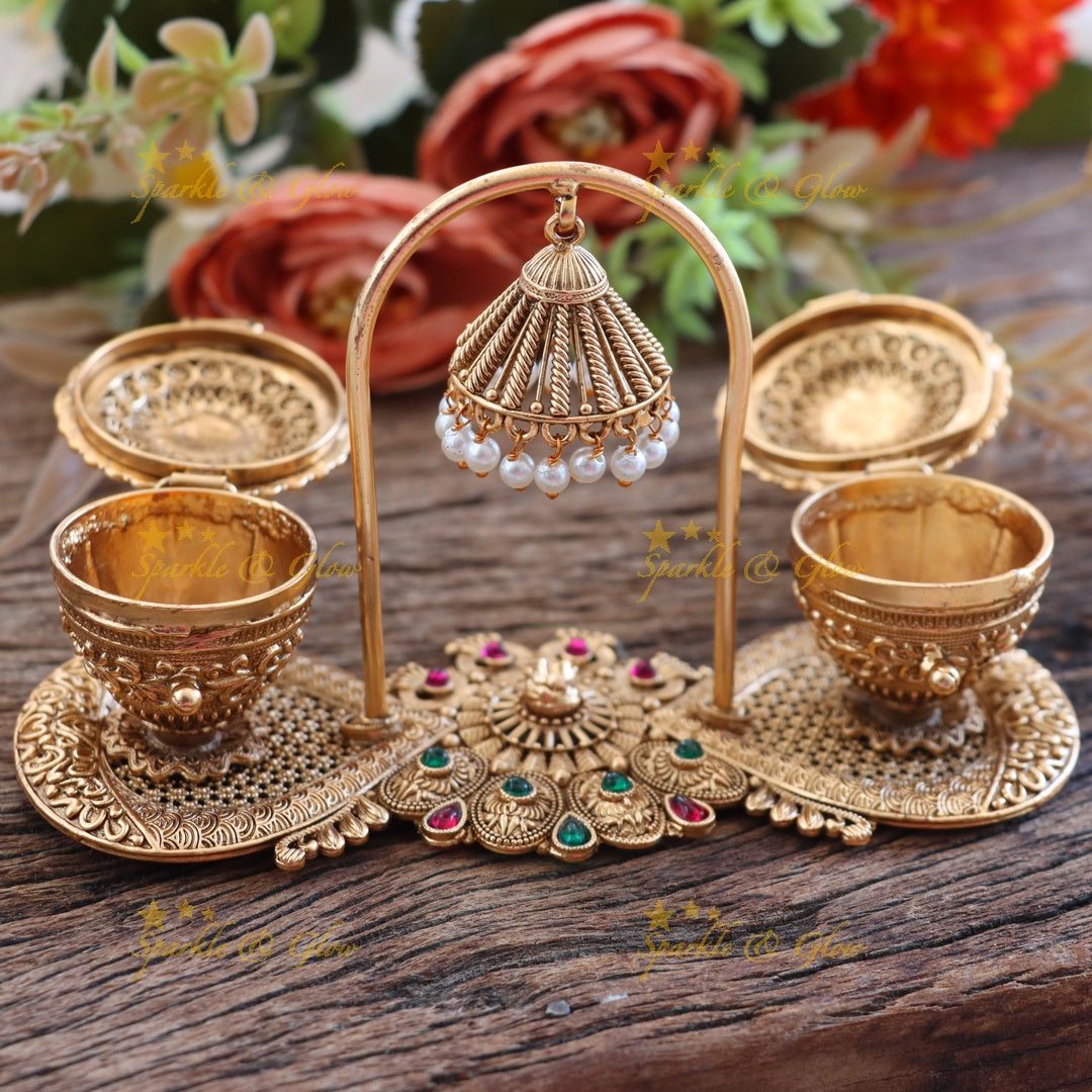 Exquisite Kumkum Box - Gold Finish for Festive Elegance