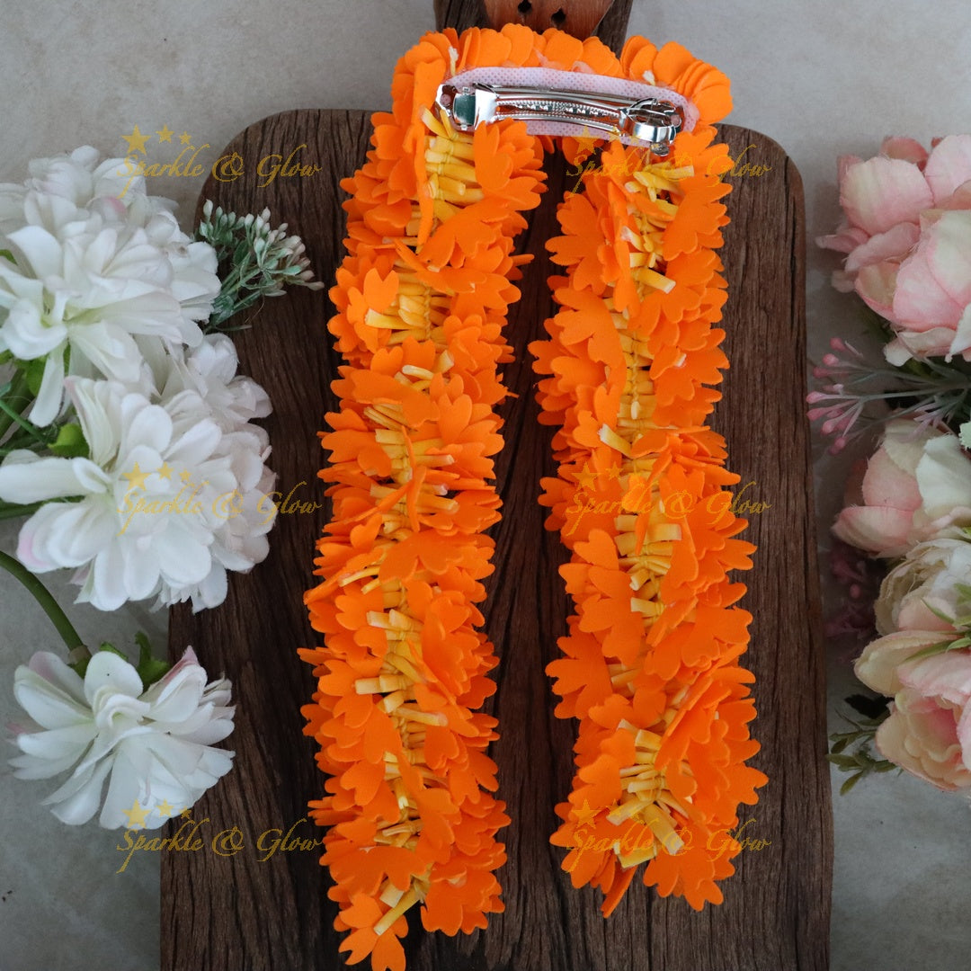Traditional Kanakambara Floral Hair Clip
