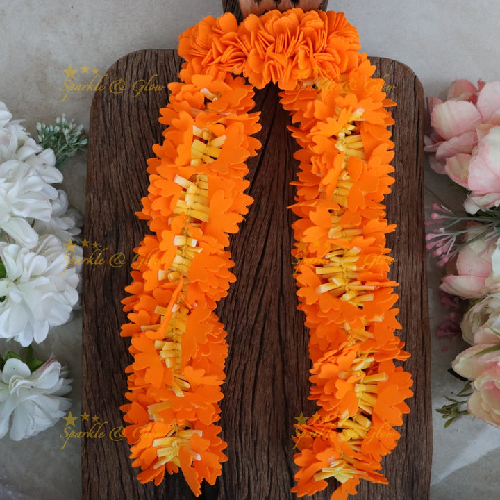 Traditional Kanakambara Floral Hair Clip