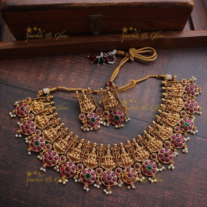 Kemp stones gold alike polished lakshmi short necklace - Multi - Sparkle and Glow