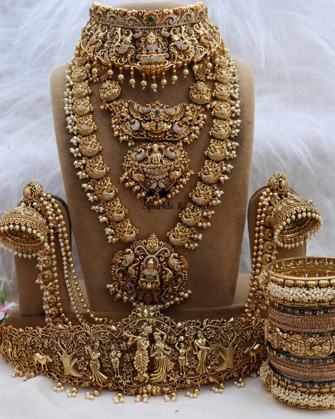 Luxury Lakshmi Temple Bridal Jewellery Set - Elegance Redefined