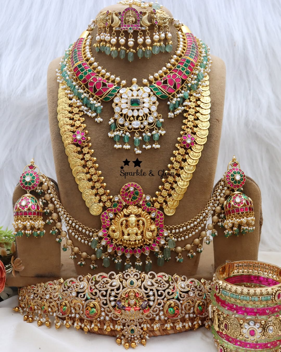 Luxurious Jadau Kundan Bridal Jewelry Set